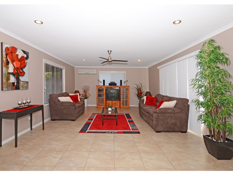 70 Endeavour Way, Eli Waters QLD 4655