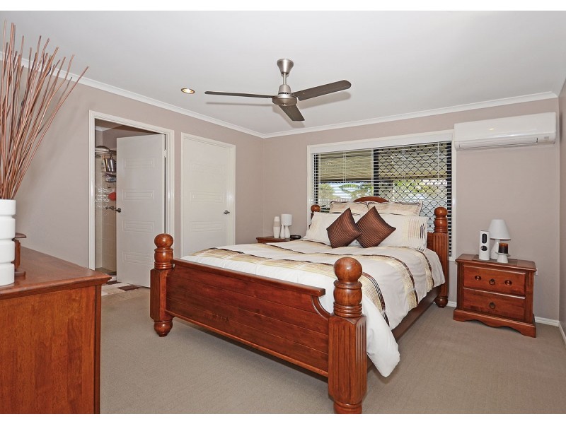 70 Endeavour Way, Eli Waters QLD 4655