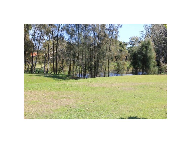 6 Lester Crescent, Torquay QLD 4655