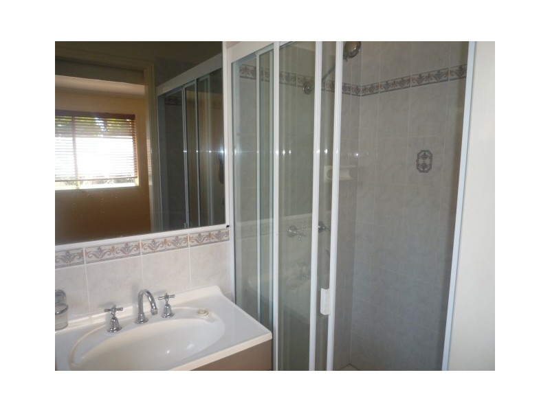 6 Lester Crescent, Torquay QLD 4655