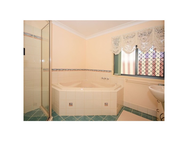 72 Snapper Street, Kawungan QLD 4655