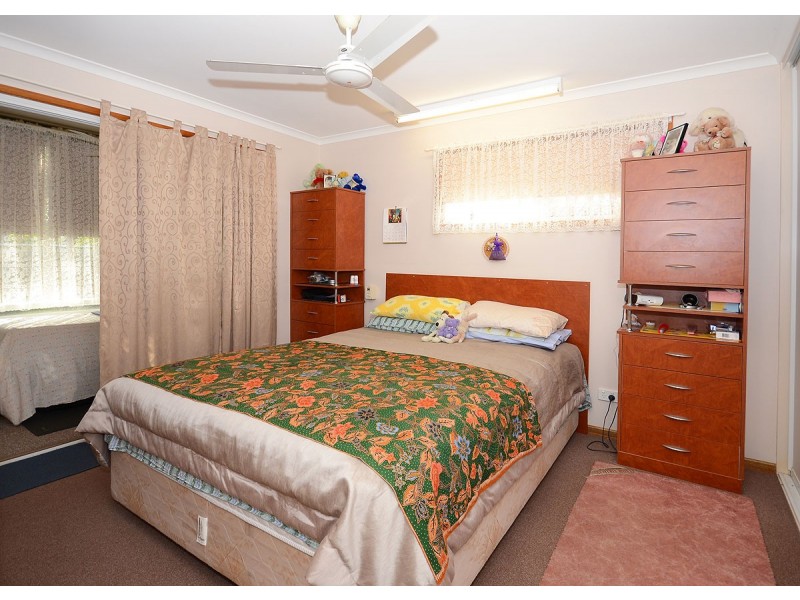 2 – 208 Elizabeth St, Urangan QLD 4655