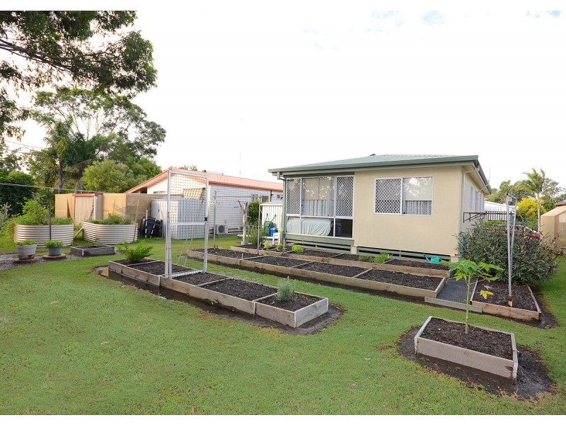 2 – 208 Elizabeth St, Urangan QLD 4655