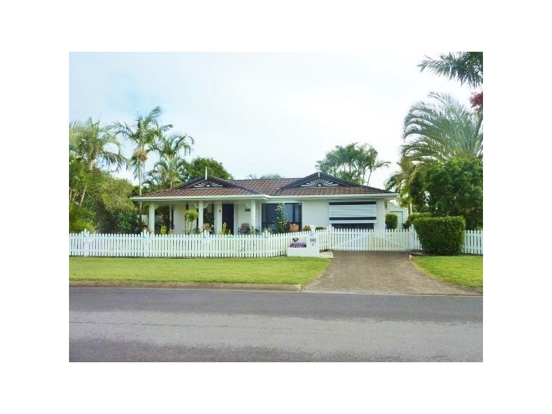 11 Thornbill Drive, Eli Waters QLD 4655