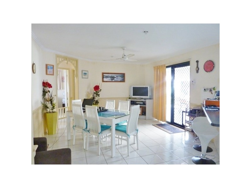 11 Thornbill Drive, Eli Waters QLD 4655