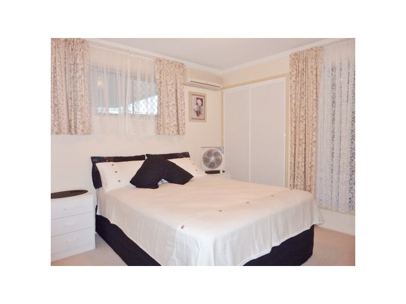 11 Thornbill Drive, Eli Waters QLD 4655