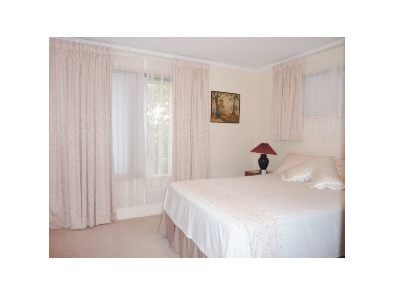 11 Thornbill Drive, Eli Waters QLD 4655