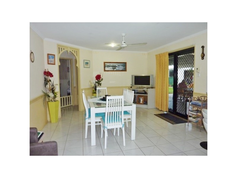 11 Thornbill Drive, Eli Waters QLD 4655