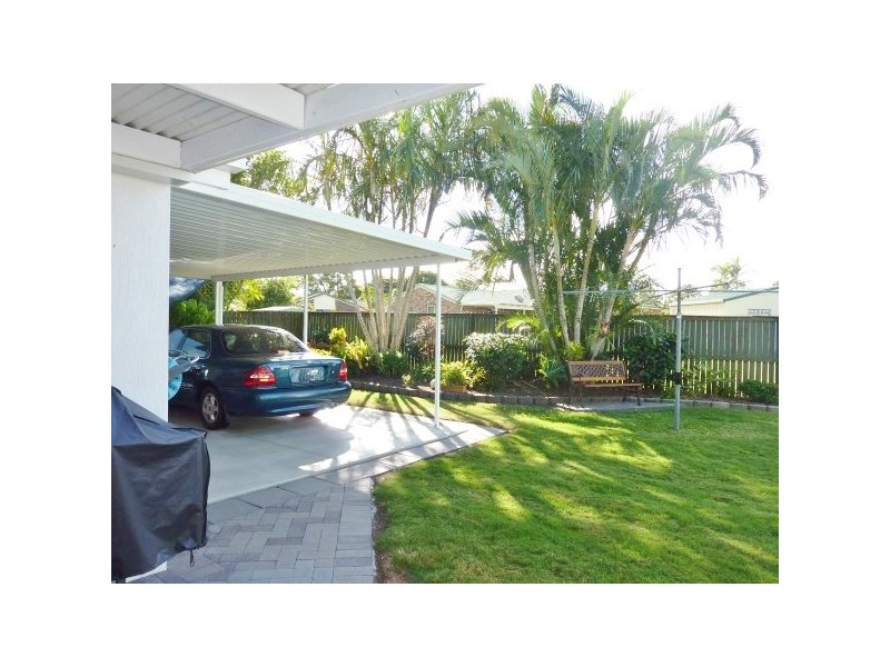 11 Thornbill Drive, Eli Waters QLD 4655