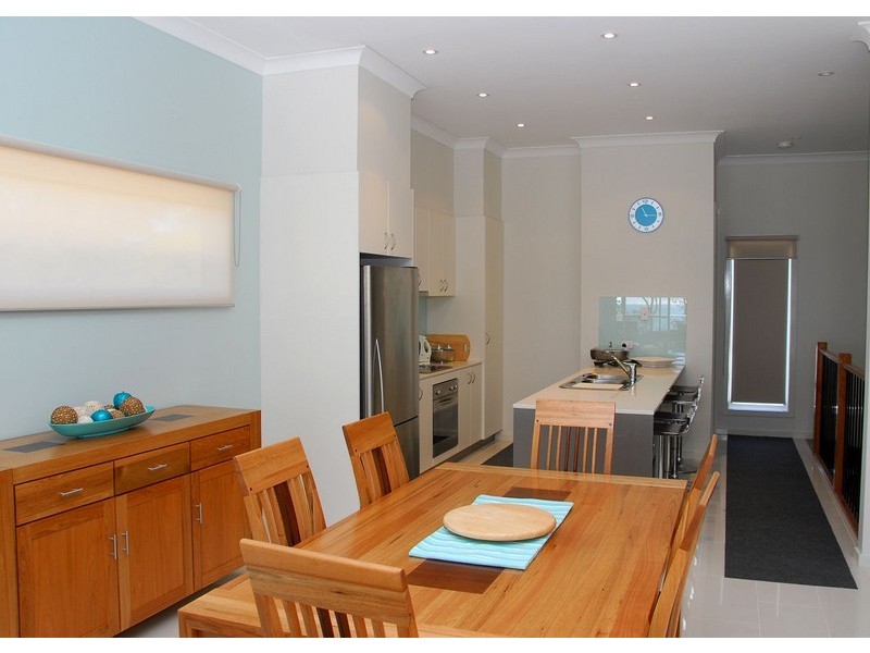 10/542 Esplanade, Urangan QLD 4655