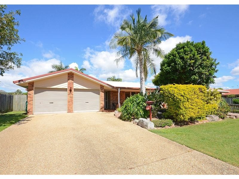 19 Vicki Parade, Torquay QLD 4655