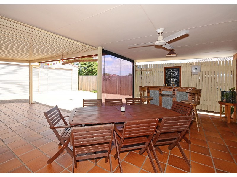 19 Vicki Parade, Torquay QLD 4655