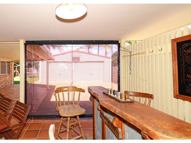 19 Vicki Parade, Torquay QLD 4655