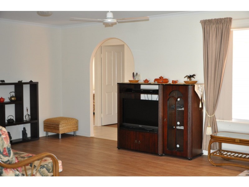 4 Spoonbill Way, Eli Waters QLD 4655