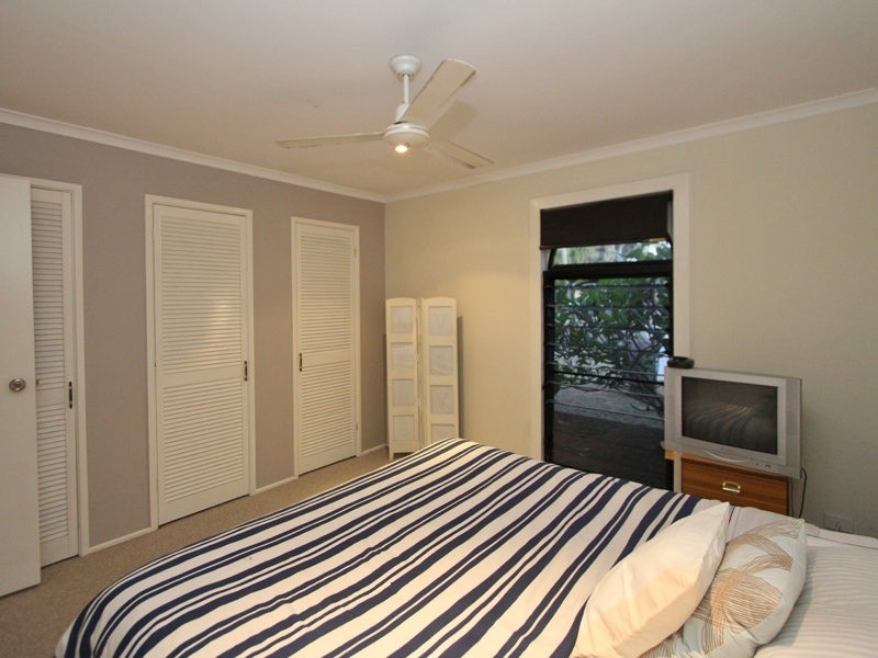 19 Richard Street, Urangan QLD 4655