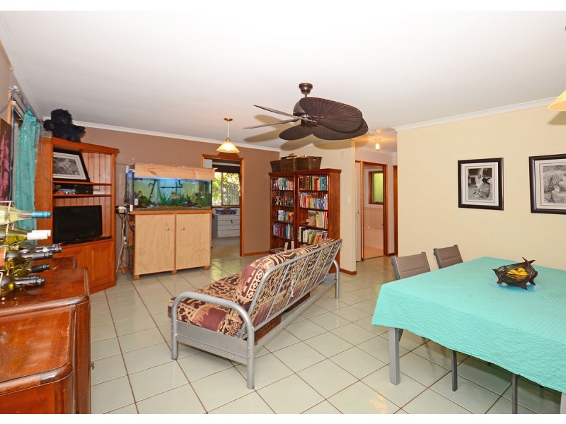 37 Thornbill Drive, Eli Waters QLD 4655