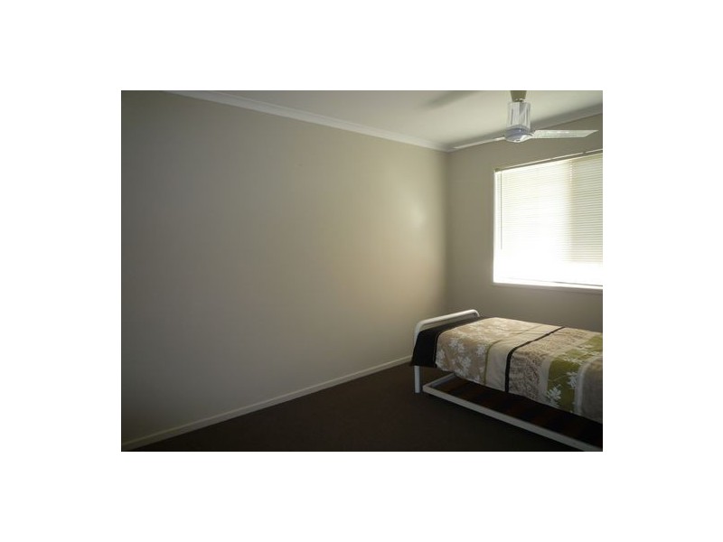 11 Honiton Street, Torquay QLD 4655