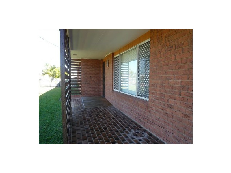 11 Honiton Street, Torquay QLD 4655