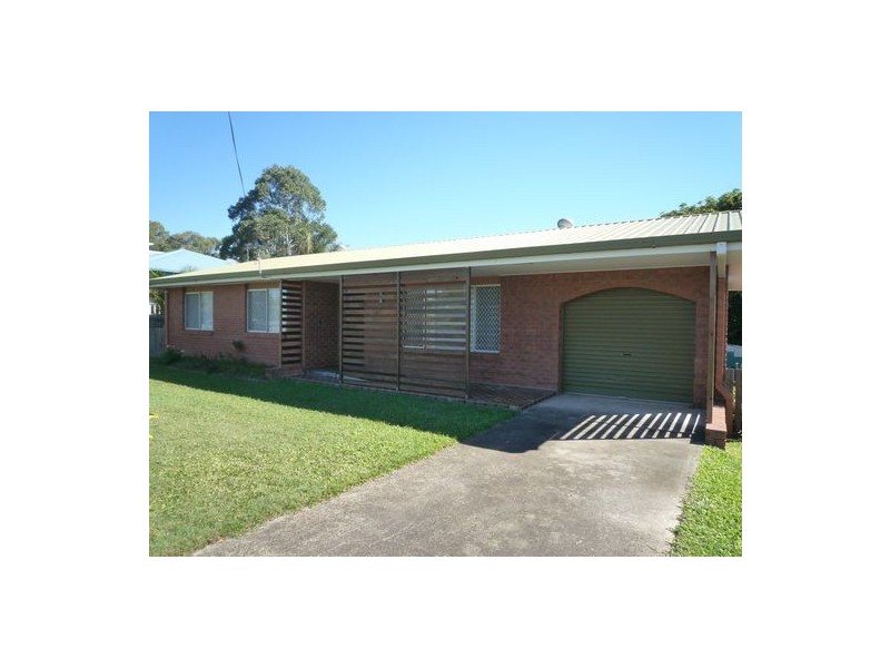 11 Honiton Street, Torquay QLD 4655