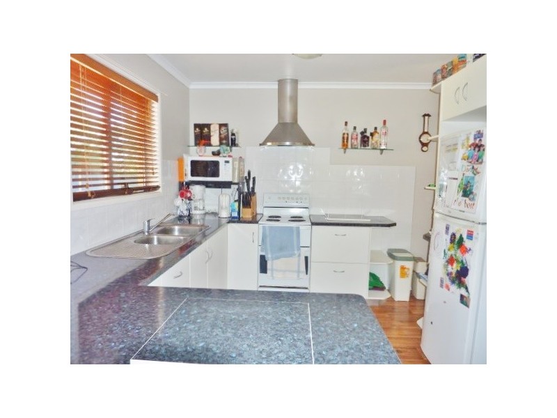 159 Long Street, Point Vernon QLD 4655