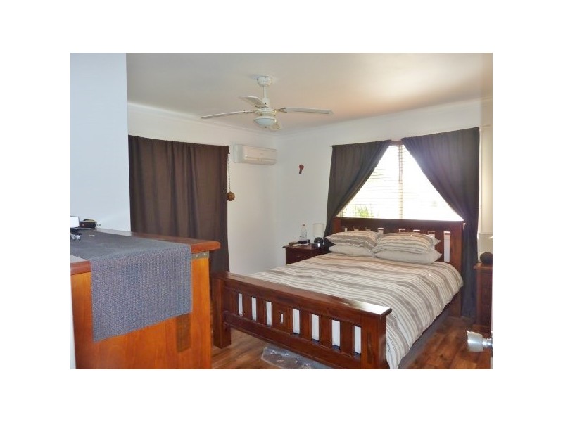 159 Long Street, Point Vernon QLD 4655