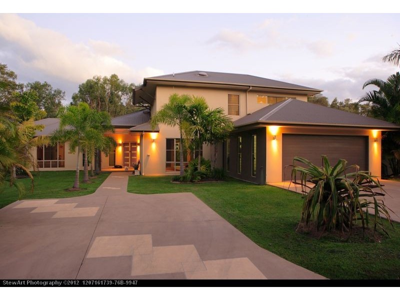5 Mexican Court, Urangan QLD 4655