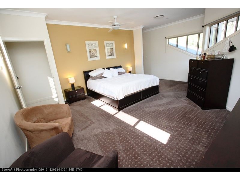 5 Mexican Court, Urangan QLD 4655
