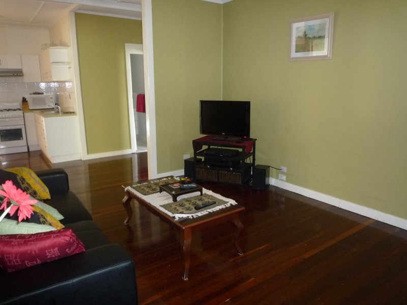 90 Cypress Street, Torquay QLD 4655