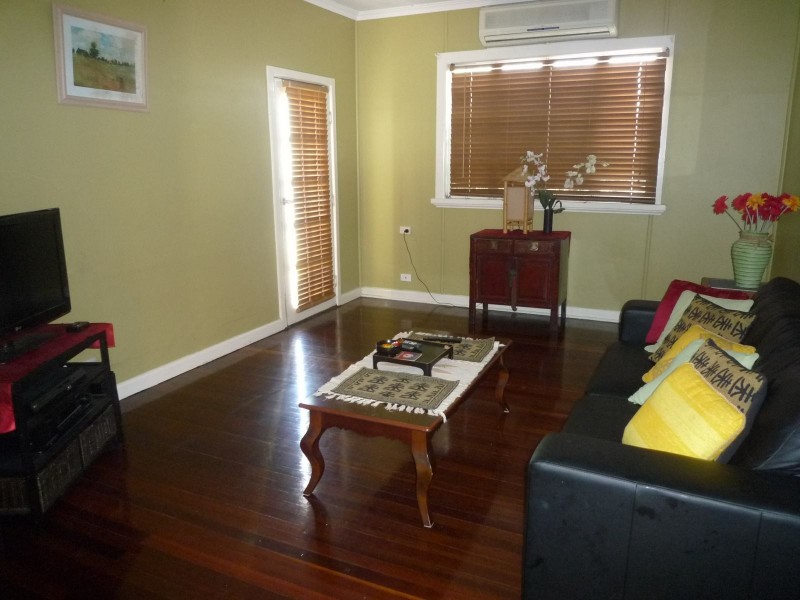 90 Cypress Street, Torquay QLD 4655