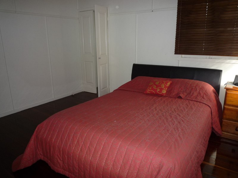 90 Cypress Street, Torquay QLD 4655