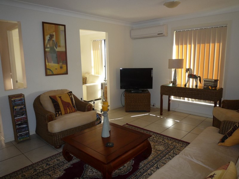 3 Kestrel Court, Eli Waters QLD 4655