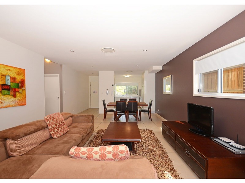 13, 136 Pulgul Street, Urangan QLD 4655