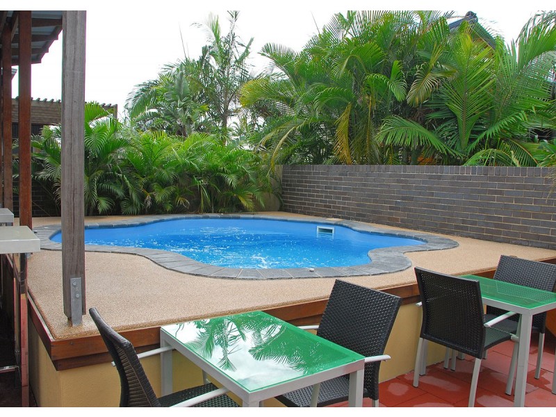 13, 136 Pulgul Street, Urangan QLD 4655