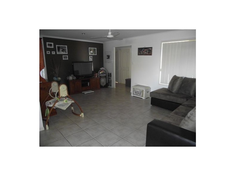 28 Gunsynd Way, Point Vernon QLD 4655