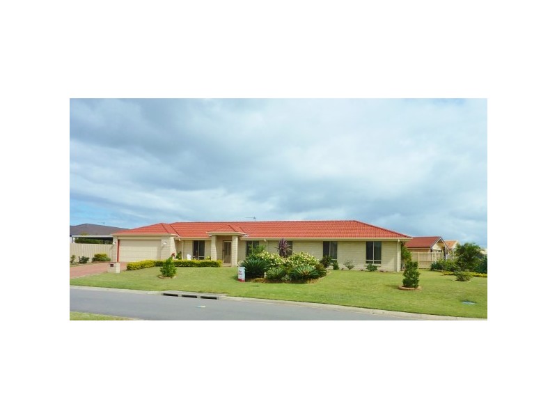 24 Spoonbill Way, Eli Waters QLD 4655