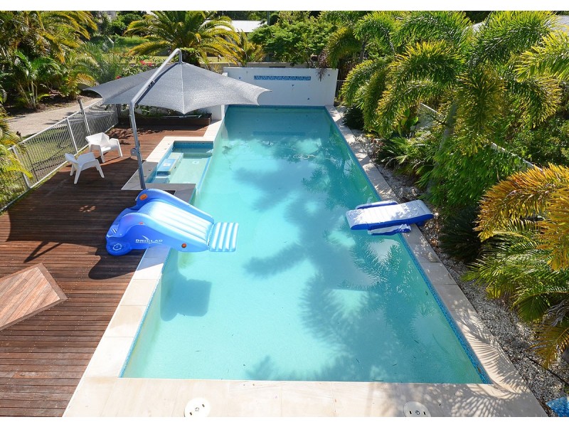 235 Cypress Street, Urangan QLD 4655