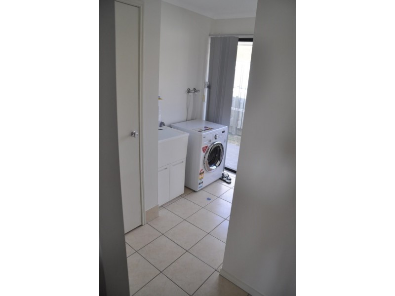 2 Picadilly Circuit, Urraween QLD 4655