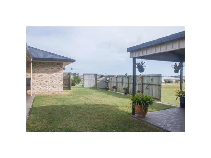 2 Picadilly Circuit, Urraween QLD 4655