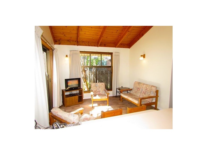 36 Tingira Terrace, Scarness QLD 4655