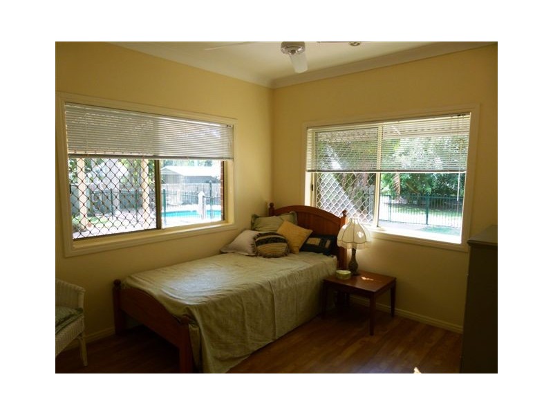 48-50 Maree Street, Wondunna QLD 4655