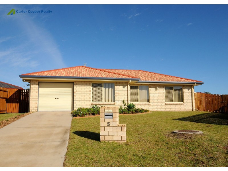 5 Jade Court, Urangan QLD 4655