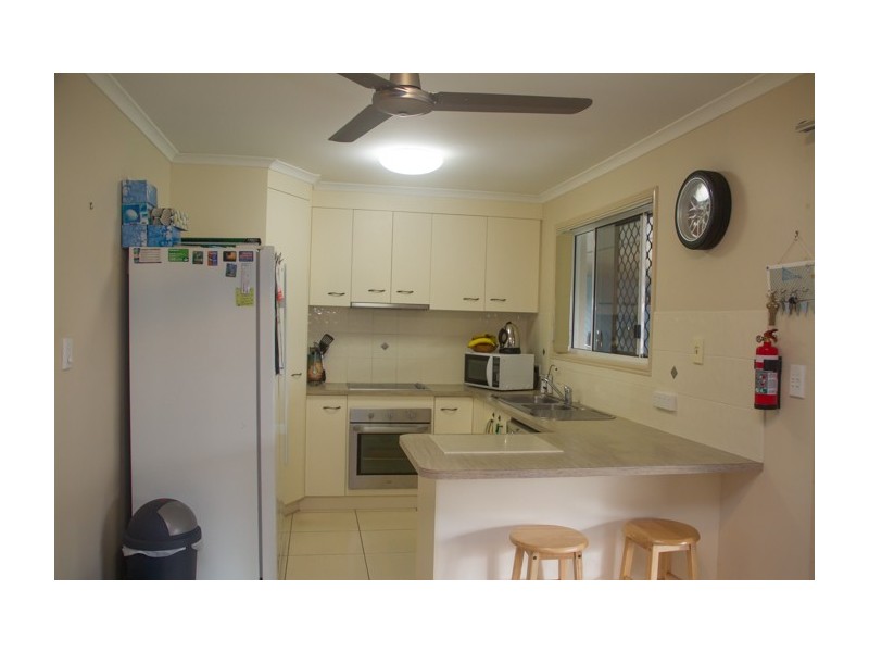 83 Martin Street, Point Vernon QLD 4655