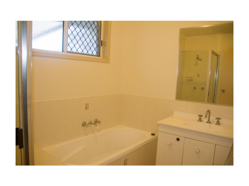 83 Martin Street, Point Vernon QLD 4655