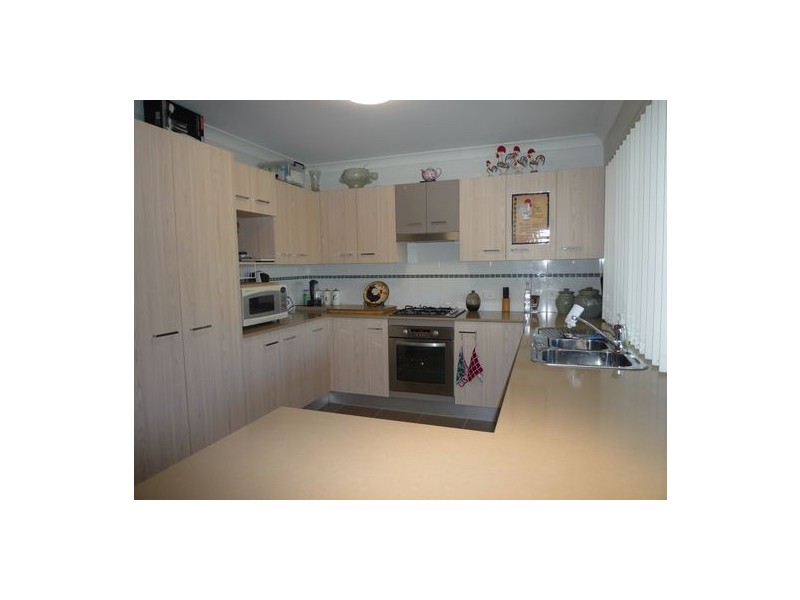 9 Captain Cook Street, Urraween QLD 4655