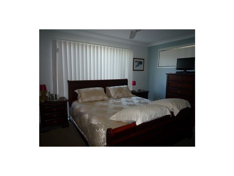 9 Captain Cook Street, Urraween QLD 4655