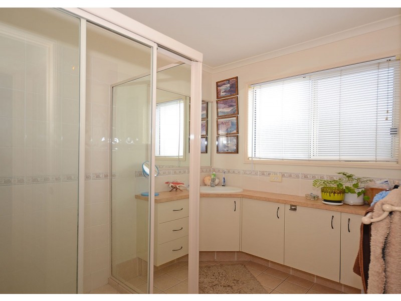 H32,208-218 Elizabeth Street, Urangan QLD 4655