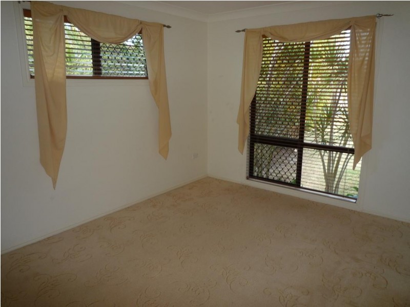 33 Royal Drive, Kawungan QLD 4655