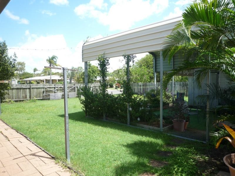 19 Arthur Street, Urangan QLD 4655