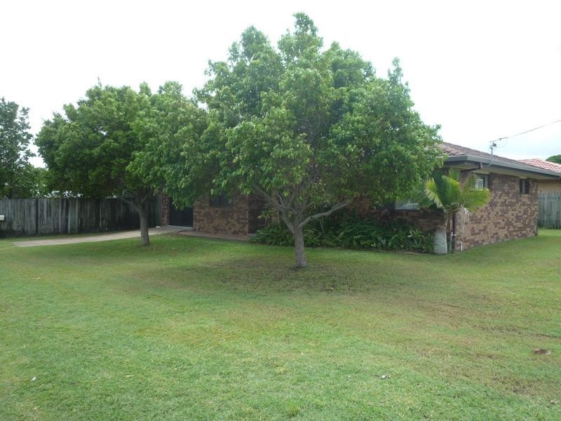 19 Arthur Street, Urangan QLD 4655