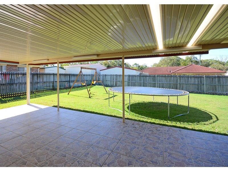 4 Cathy Place, Torquay QLD 4655